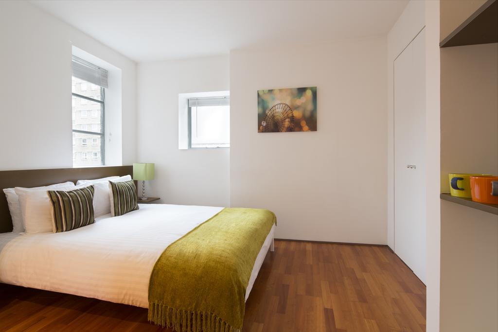 Kensington One Apartment London Bilik gambar